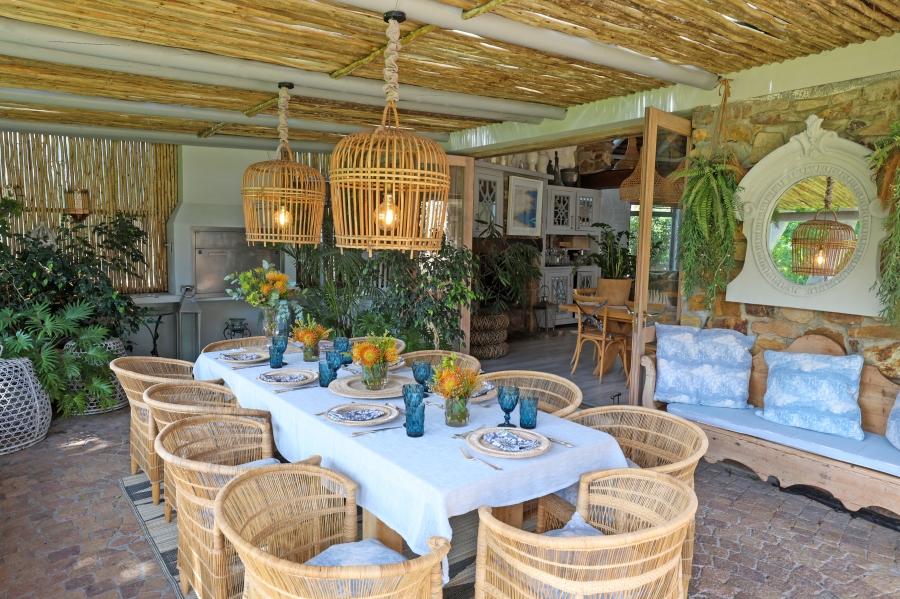 6 Bedroom Property for Sale in Chapman